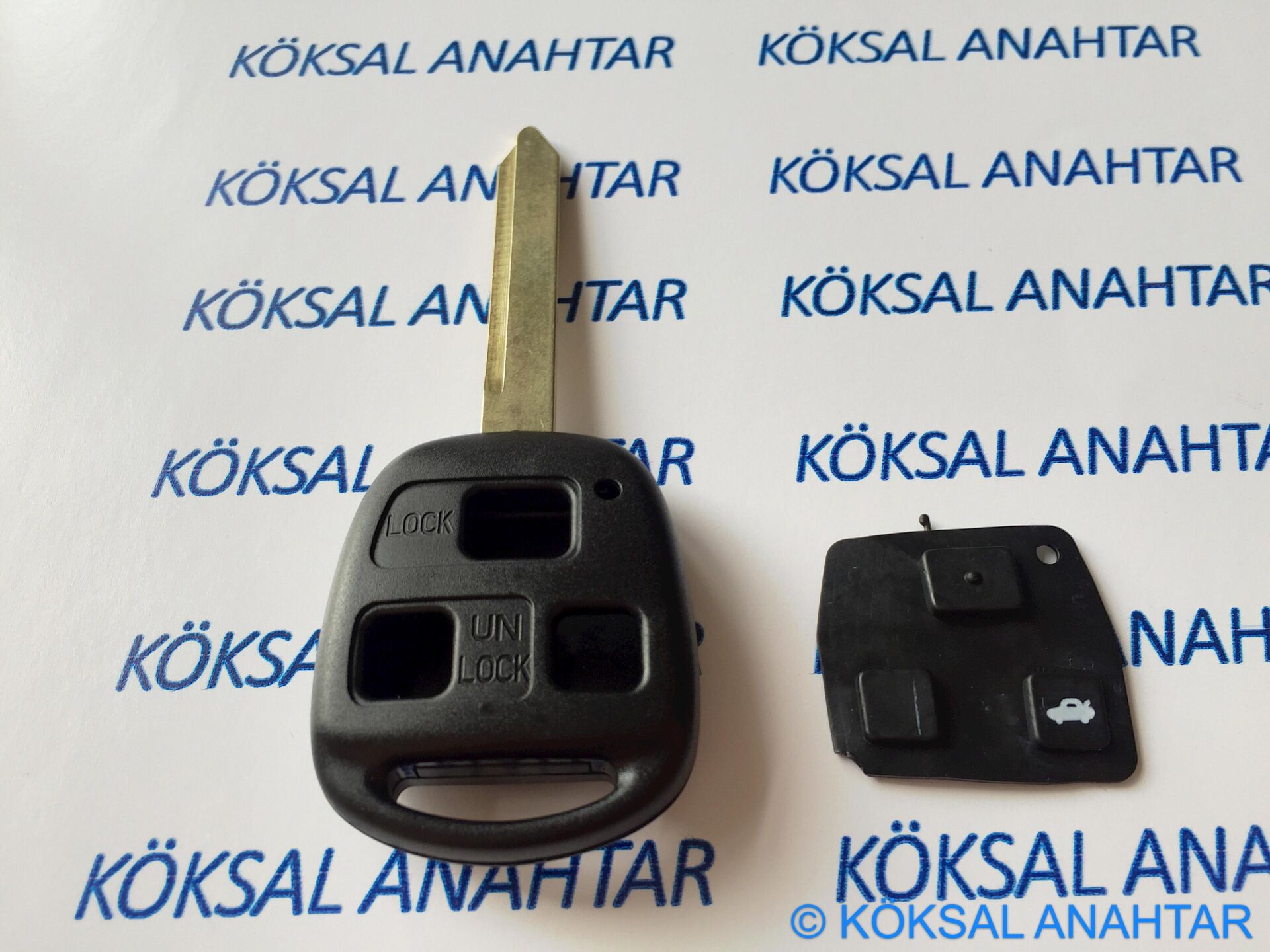 Toyota Corolla 3 Tuşlu Kumanda Kabı + Tuş Takımı (Tek Kanal)