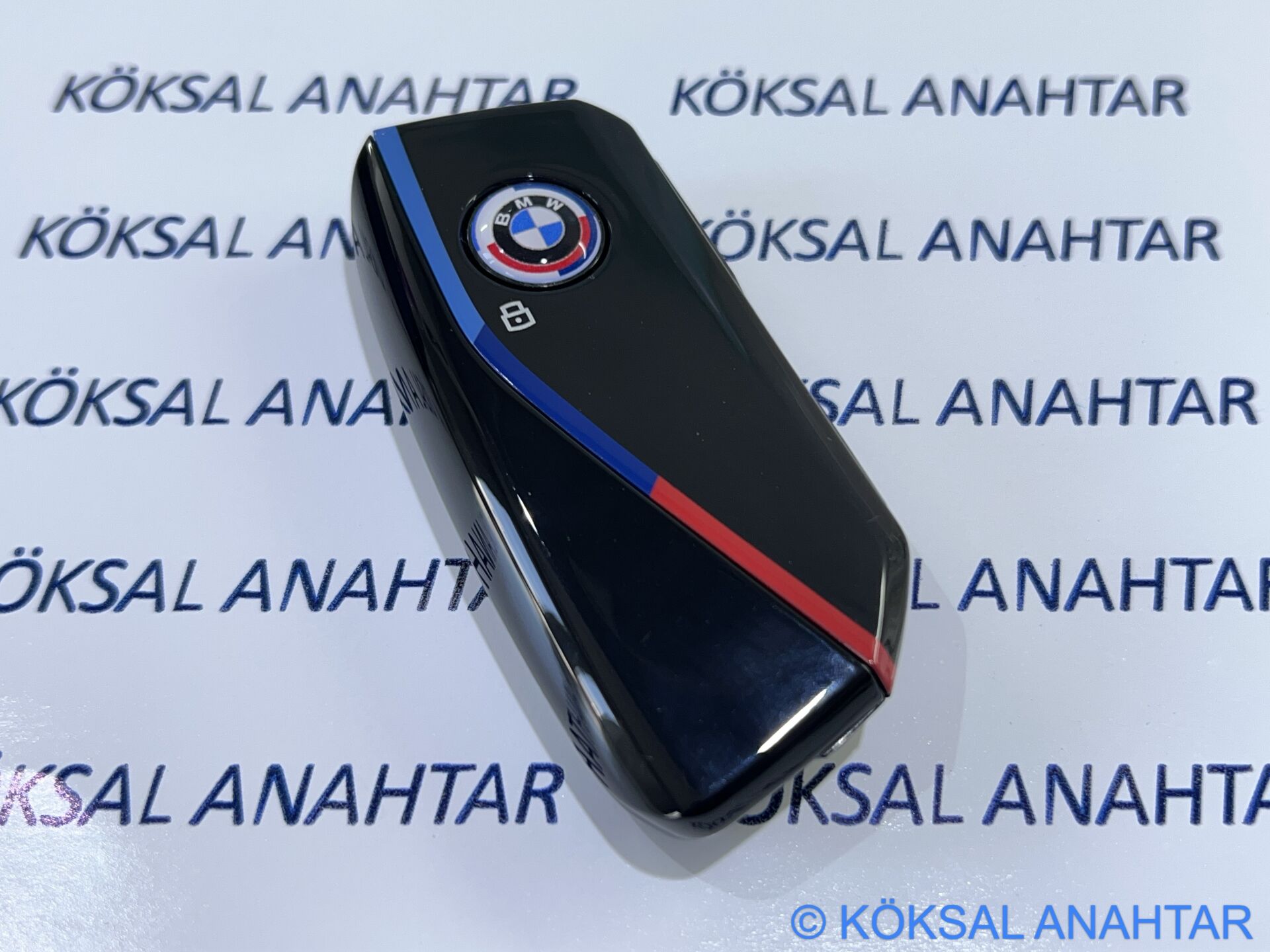 BMW Yeni Nesil Black Smart Anahtar Kabı - 1, 3, 4, 5, 7 Serisi, X, iX ve i Serileri (2021-2025)